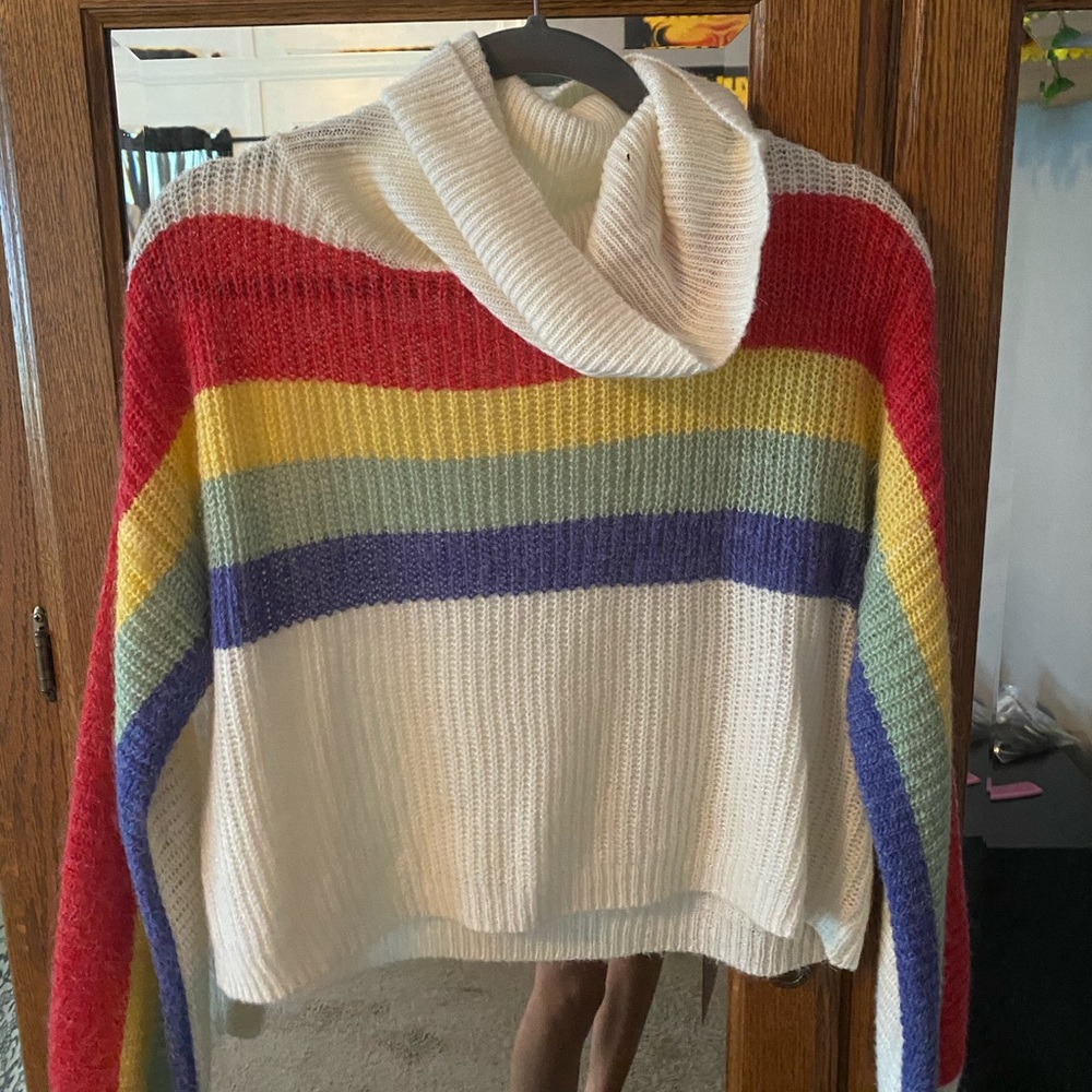 The cutest cropped sweater!